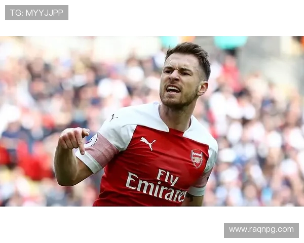 以阿龙拉姆塞35岁生日为主题阿森纳官方海报致敬枪手中场传奇